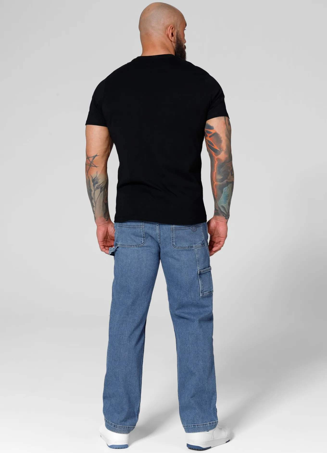 CARPENTER Classic Wash Jeans